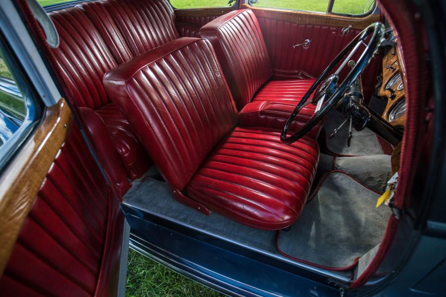 Интерьер Delahaye 135 M Coupe par Guillore 1946 года  (фото 15 из 21)
